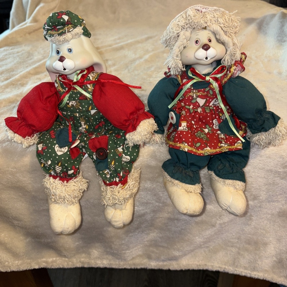 HOUSE OF LLOYD Christmas Around The World Hip & Hop Bunny Dolls Porcelain Head